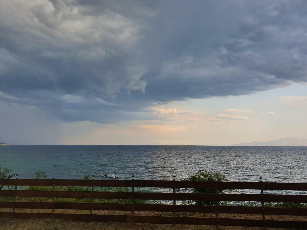 Villa Alexander Beach PalaiónTsiflíkion Екстериор снимка